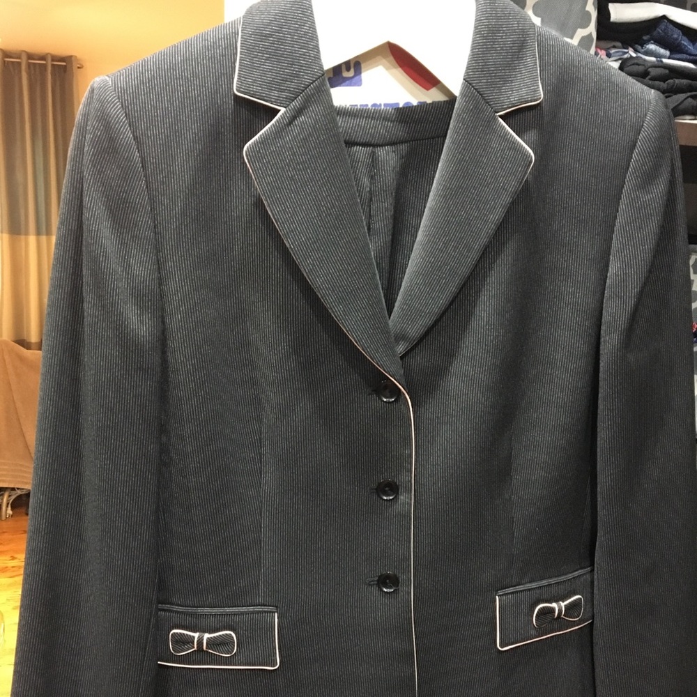 Pants Suit